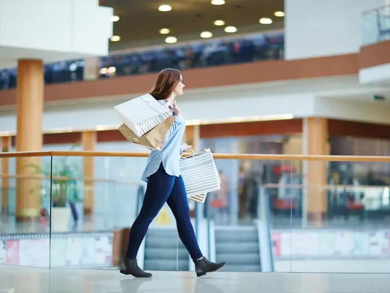 Locali, ristoranti e negozi